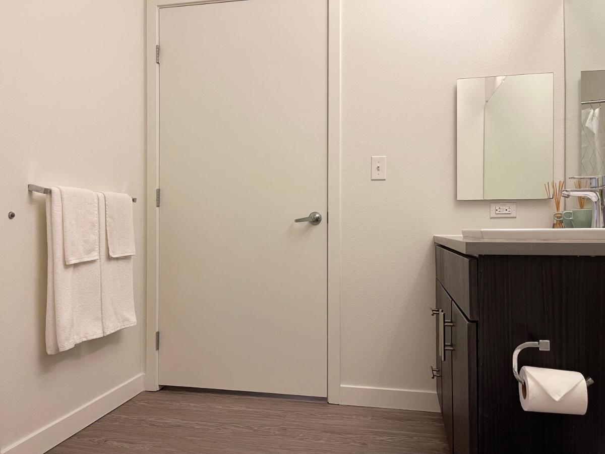 Perfect W Parking Gym Pool Wifi In Arts District Dtla Near Little Tokyo B4 * Los Angeles