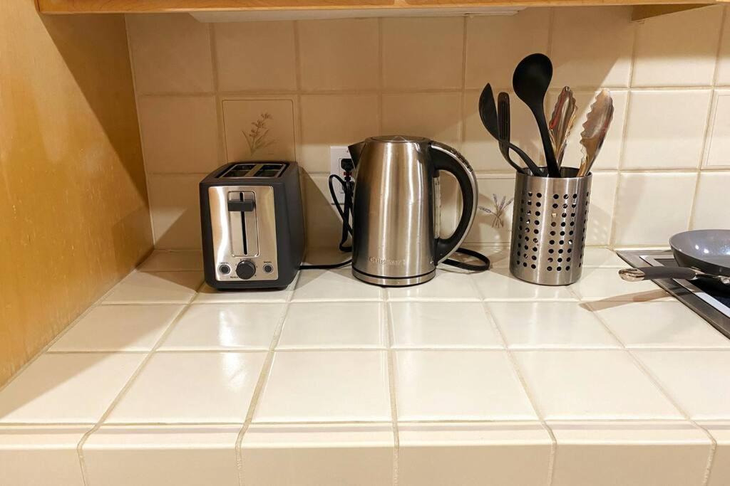 Holiday home Spacious Family Oasis In Silicon 5mins To Lax