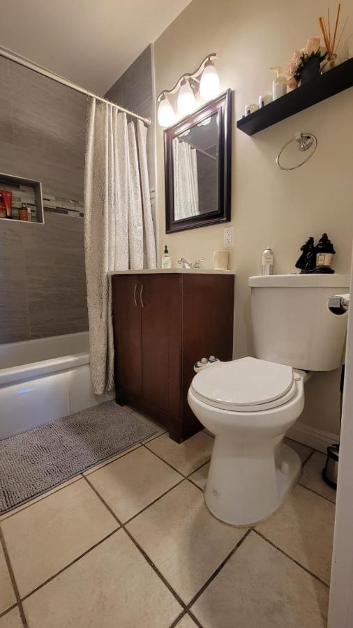Adorable Modern With Full Kitchen * Los Angeles