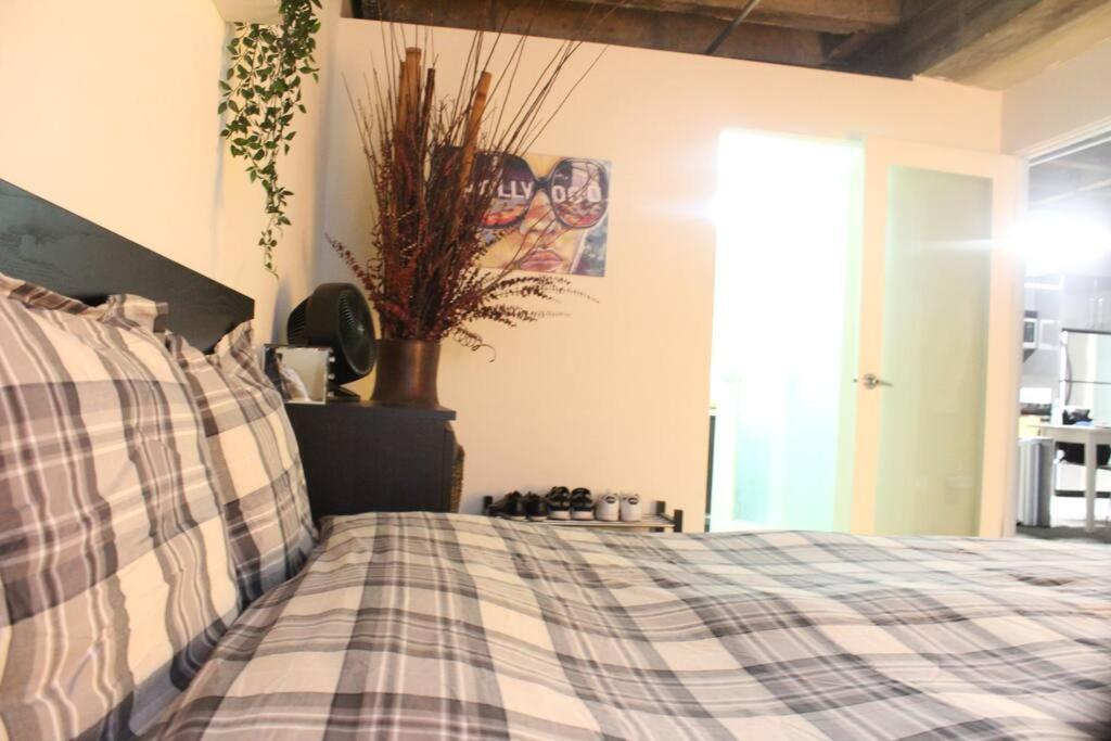 Apartment Newly Renovated 1Bdrm Loft Dtla And Rooftop Pool Los Angeles