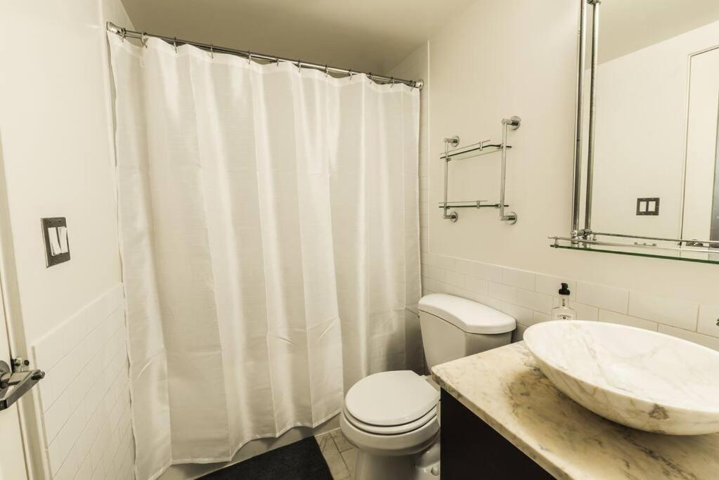 Newly Renovated 1Bdrm Loft Dtla And Rooftop Pool Apartment Los Angeles
