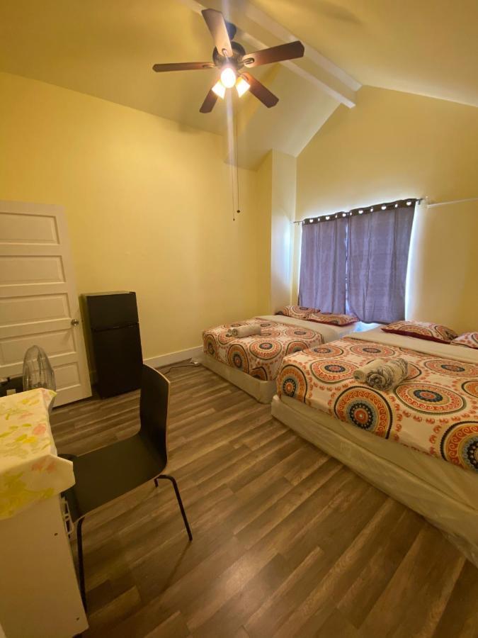 Private Large La Bedroom W Private Half-bathroom - Ac - Wifi - Private Fridge Near Usc - Exposition Park - Usc Memorial Coliseum - Banc Of California Stadium - Downtown Dtla - University Of Southern California Usc! Homestay Los Angeles