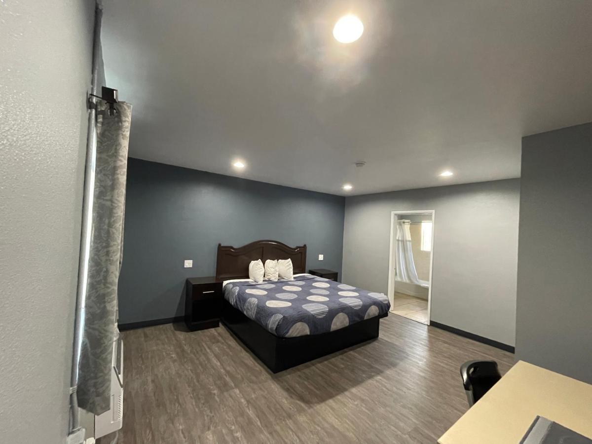 Cornett Motel 2*