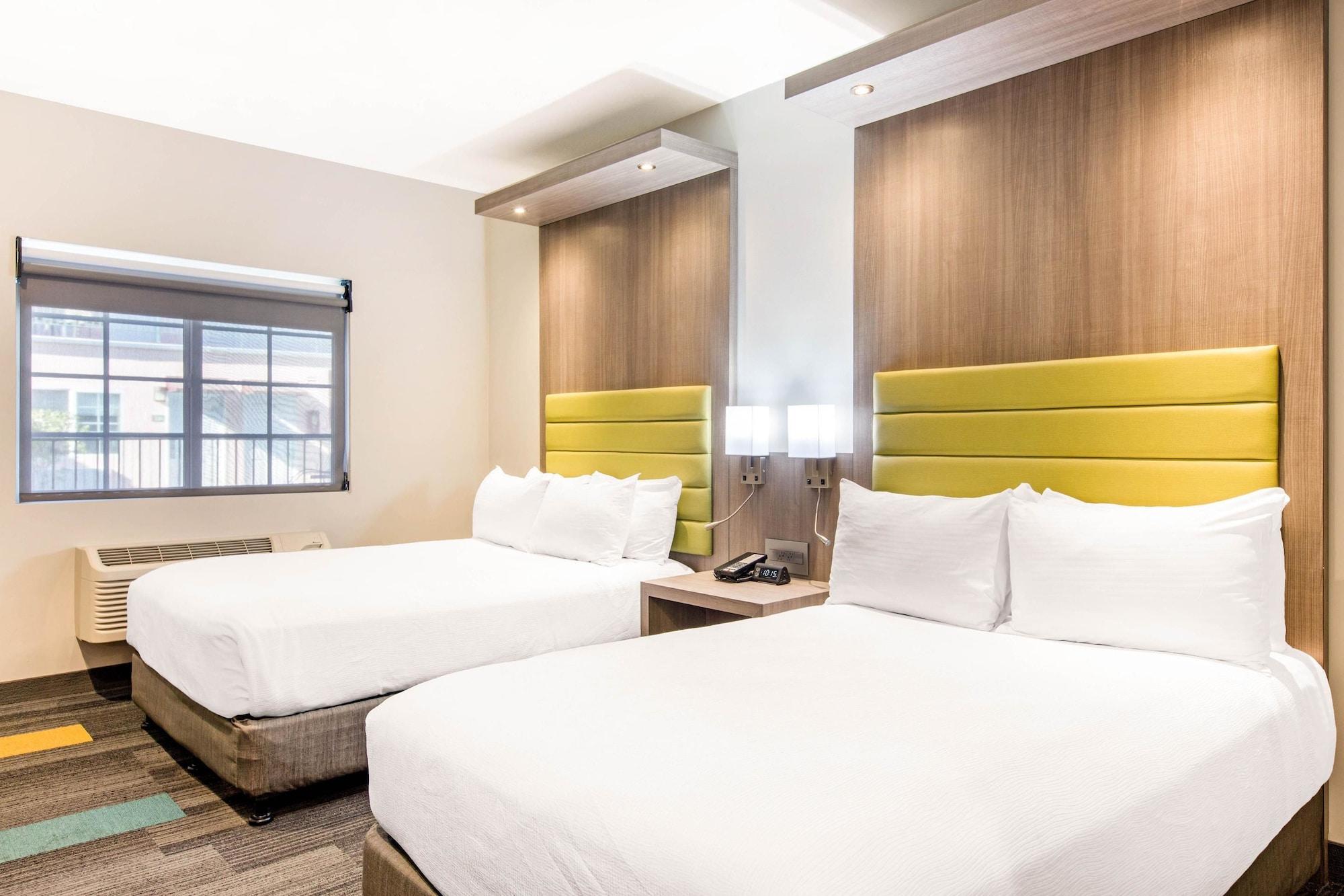 Inn Rodeway Near Melrose Ave
