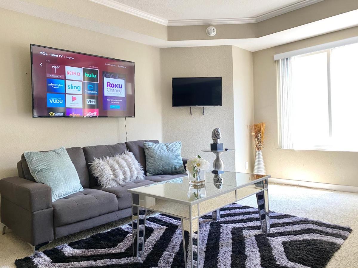Apartment Holywood Hills !!! 2bed Studio !!!