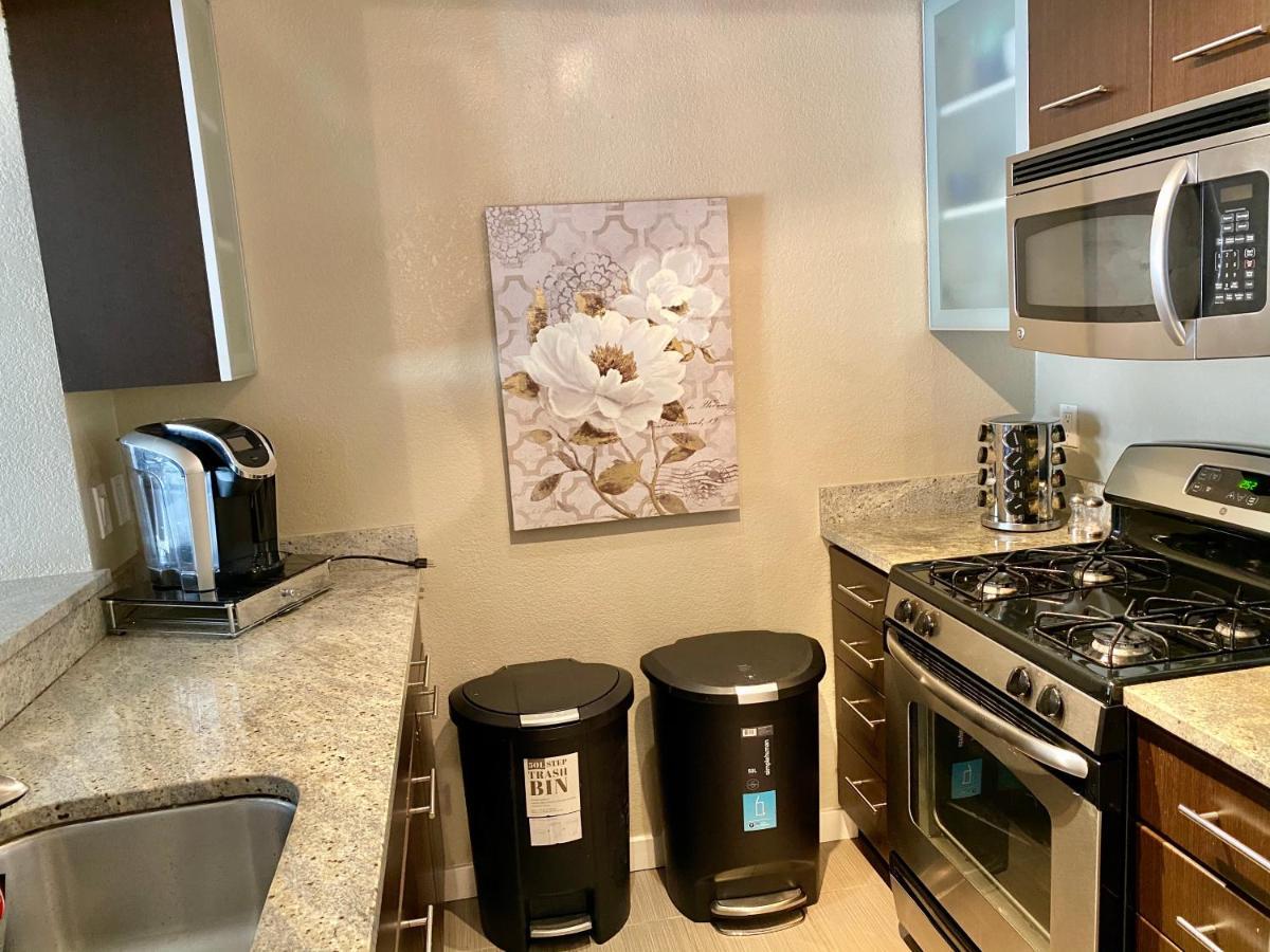 Holywood Hills !!! 2bed Studio !!! Los Angeles