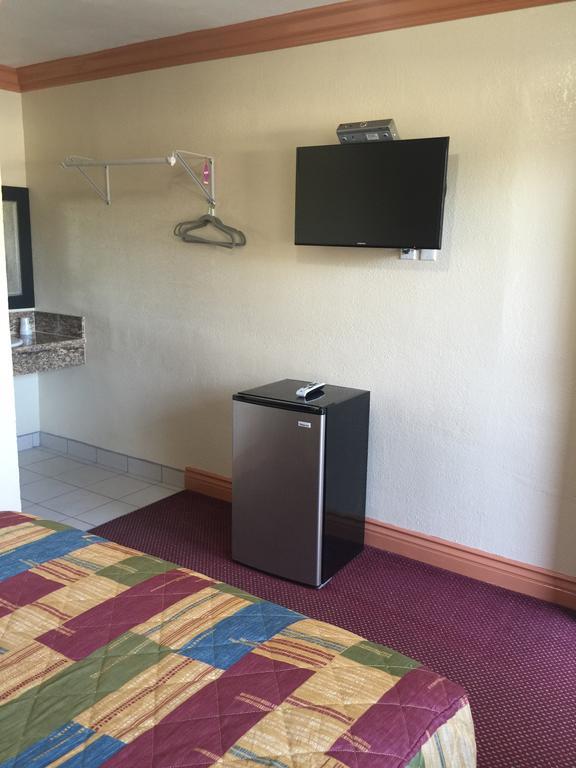 Travel Inn Los Angeles