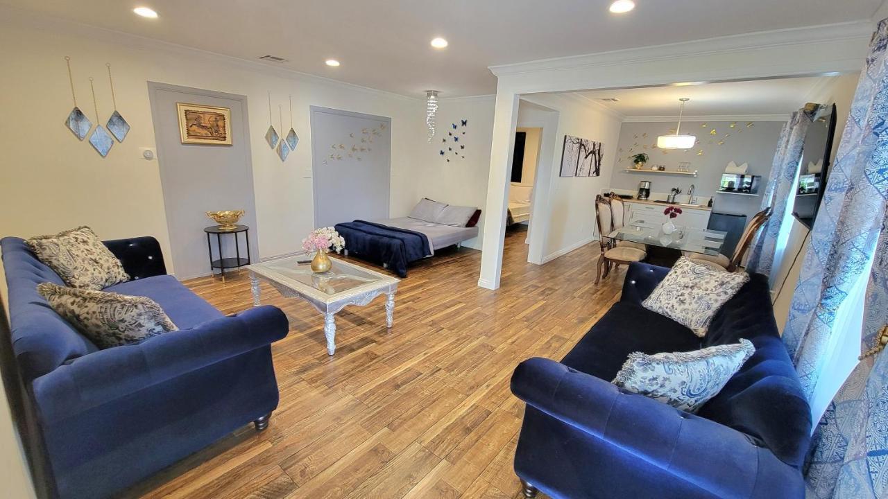 Holiday home Large 1-bedroom With Kitchen In Encino