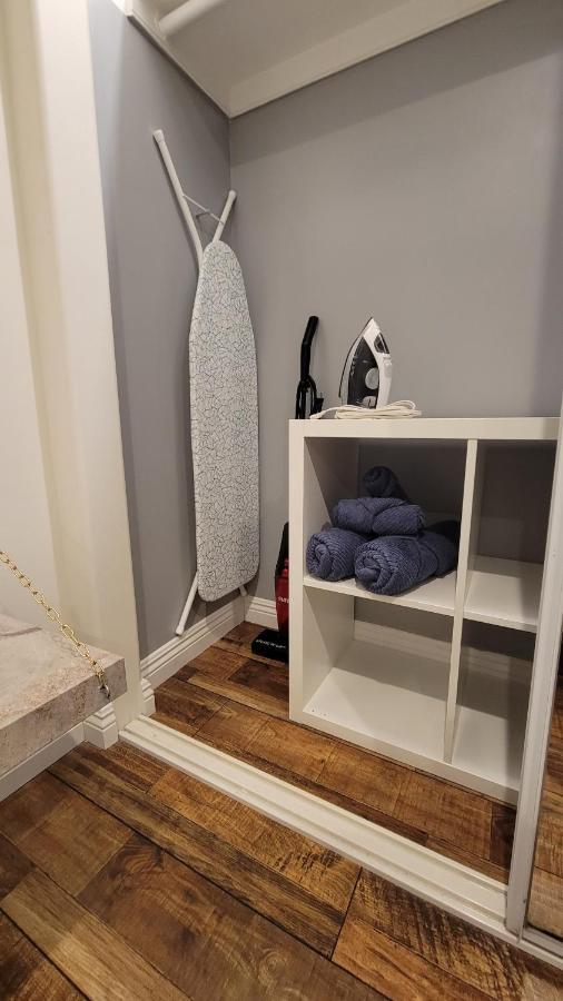 Holiday home Large 1-bedroom With Kitchen In Encino