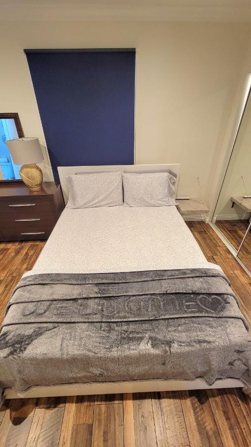 Large 1-bedroom With Kitchen In Encino Holiday home Los Angeles