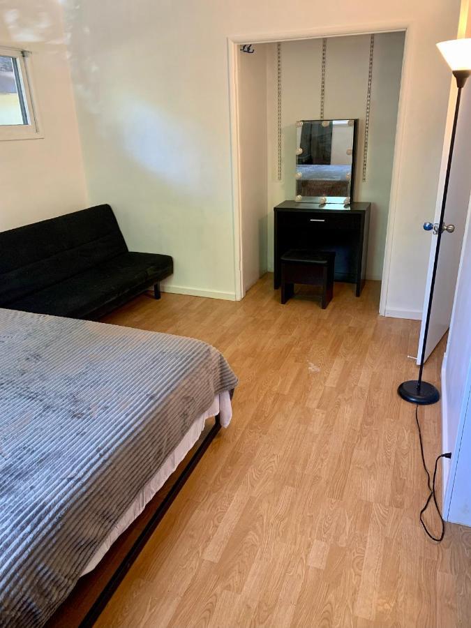 Holiday home Charm West Valley Perfect Location By Westfield Topanga *