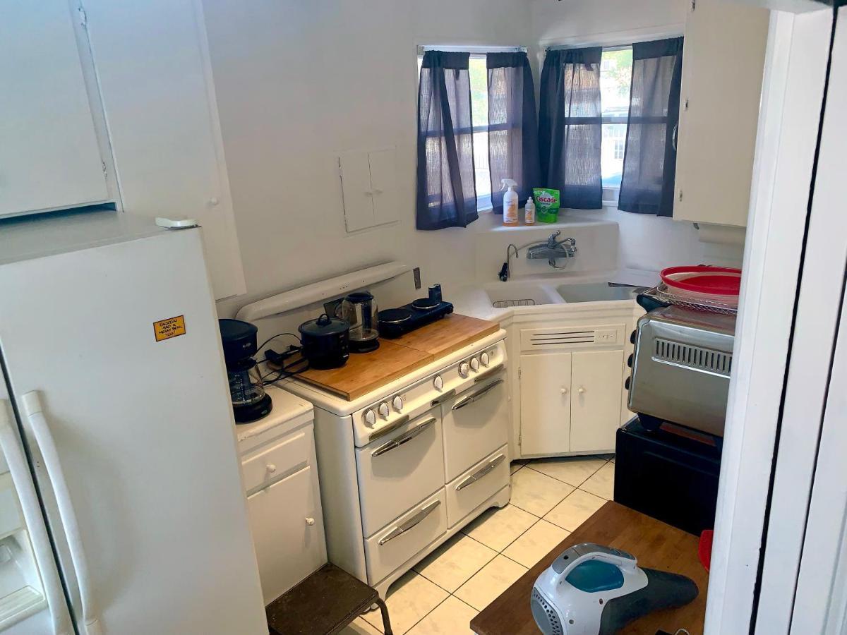 Charm West Valley Perfect Location By Westfield Topanga