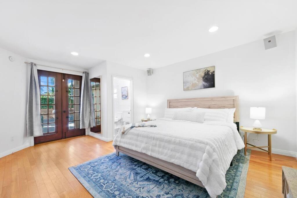 Beverly Grove Spanish Oasis With Pool & Parking * Los Angeles