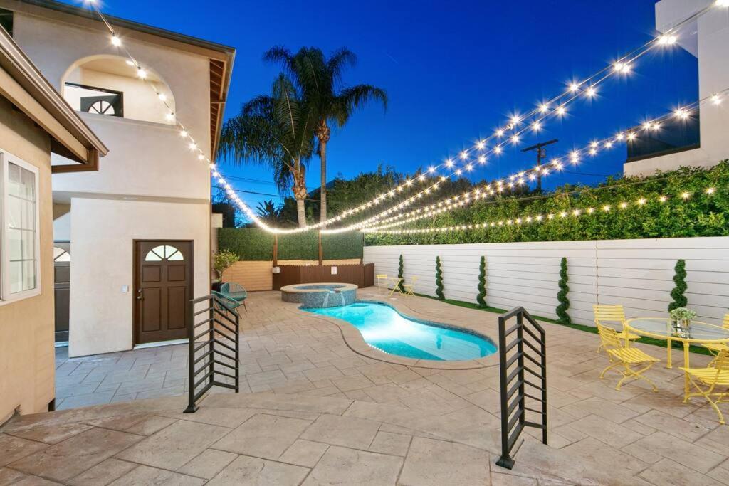 Beverly Grove Spanish Oasis With Pool & Parking Los Angeles