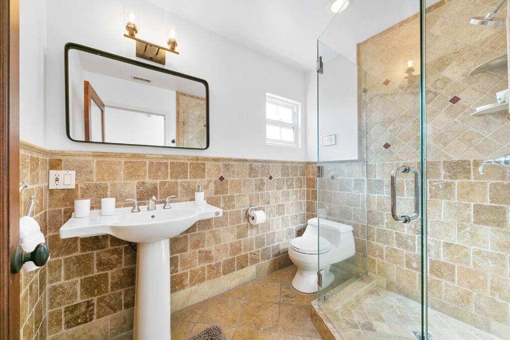 Villa Beverly Grove Spanish Oasis With Pool & Parking