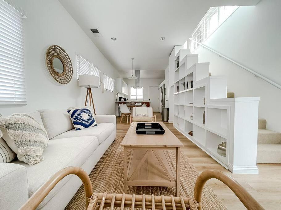 Prime 2bd/3ba - Venice Beach *