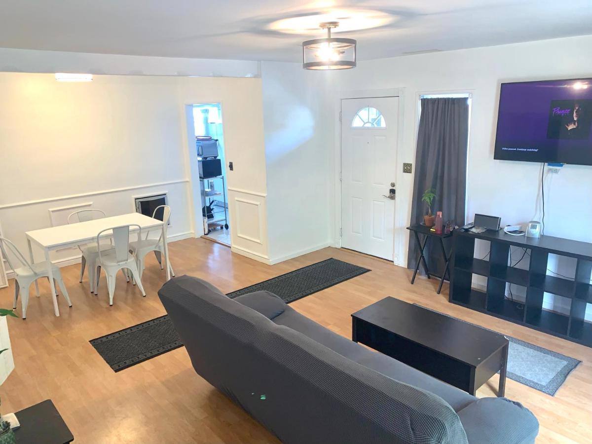 Charm West Valley Perfect Location By Westfield Topanga