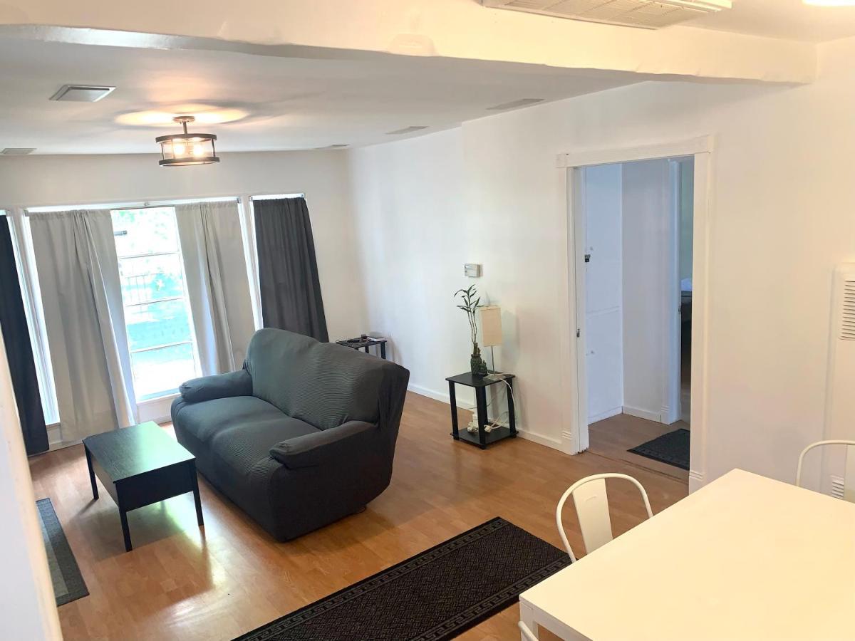Charm West Valley Perfect Location By Westfield Topanga *