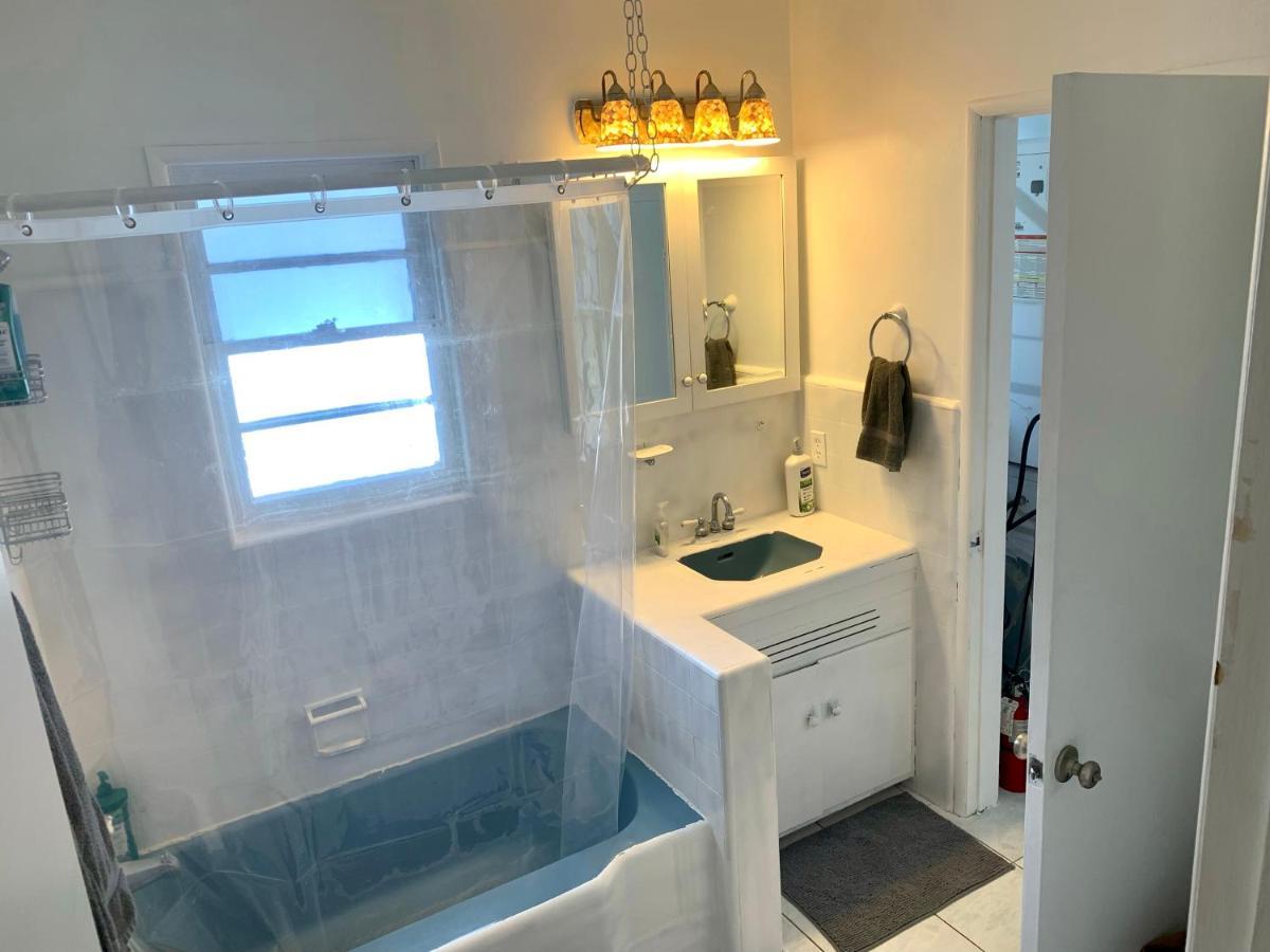 Holiday home Charm West Valley Perfect Location By Westfield Topanga Los Angeles