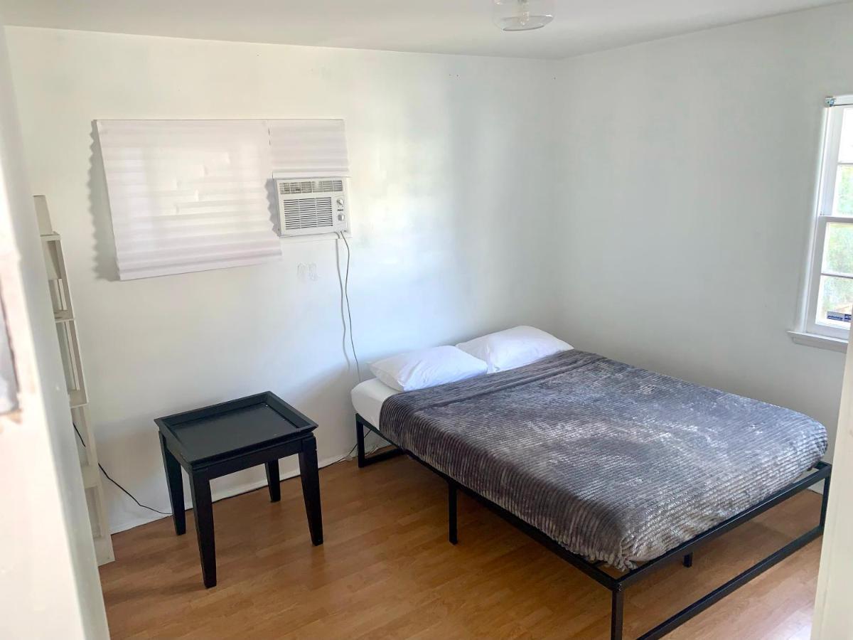 Charm West Valley Perfect Location By Westfield Topanga Holiday home