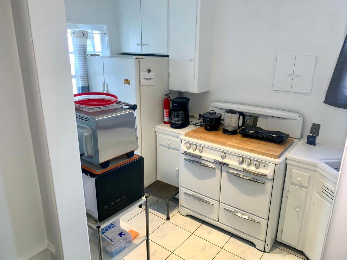 Charm West Valley Perfect Location By Westfield Topanga