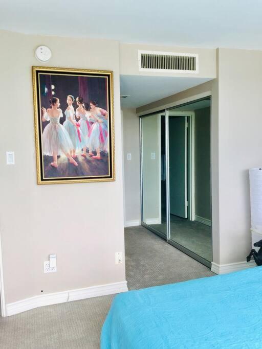 Luxury 1 Bd & 1br With Fantastic Marina View Apartment *