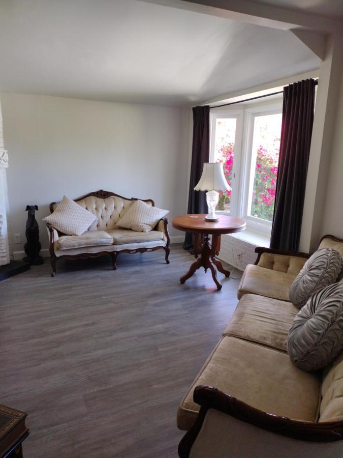 Homestay 915 Burrell St Los Angeles