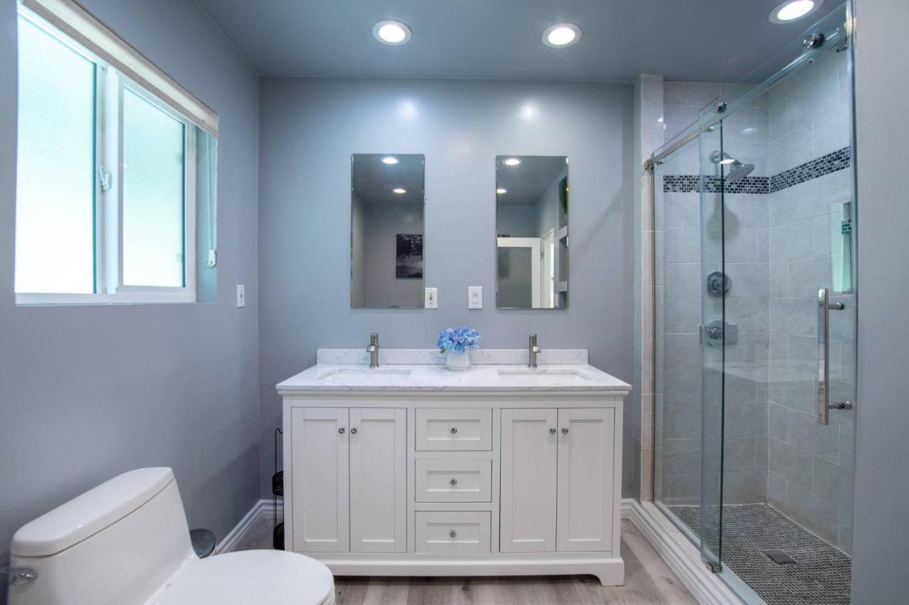 Multiview Manor Los Angeles