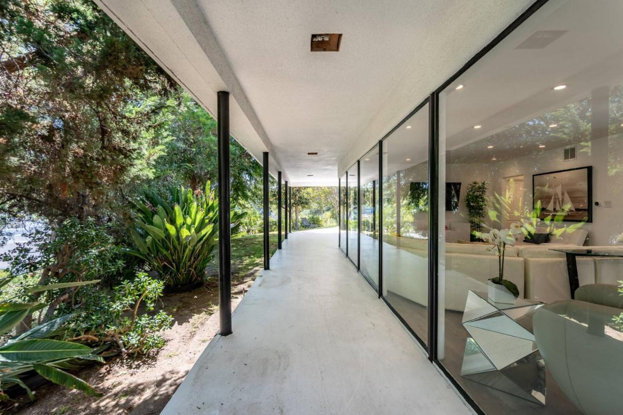 Multiview Manor Los Angeles