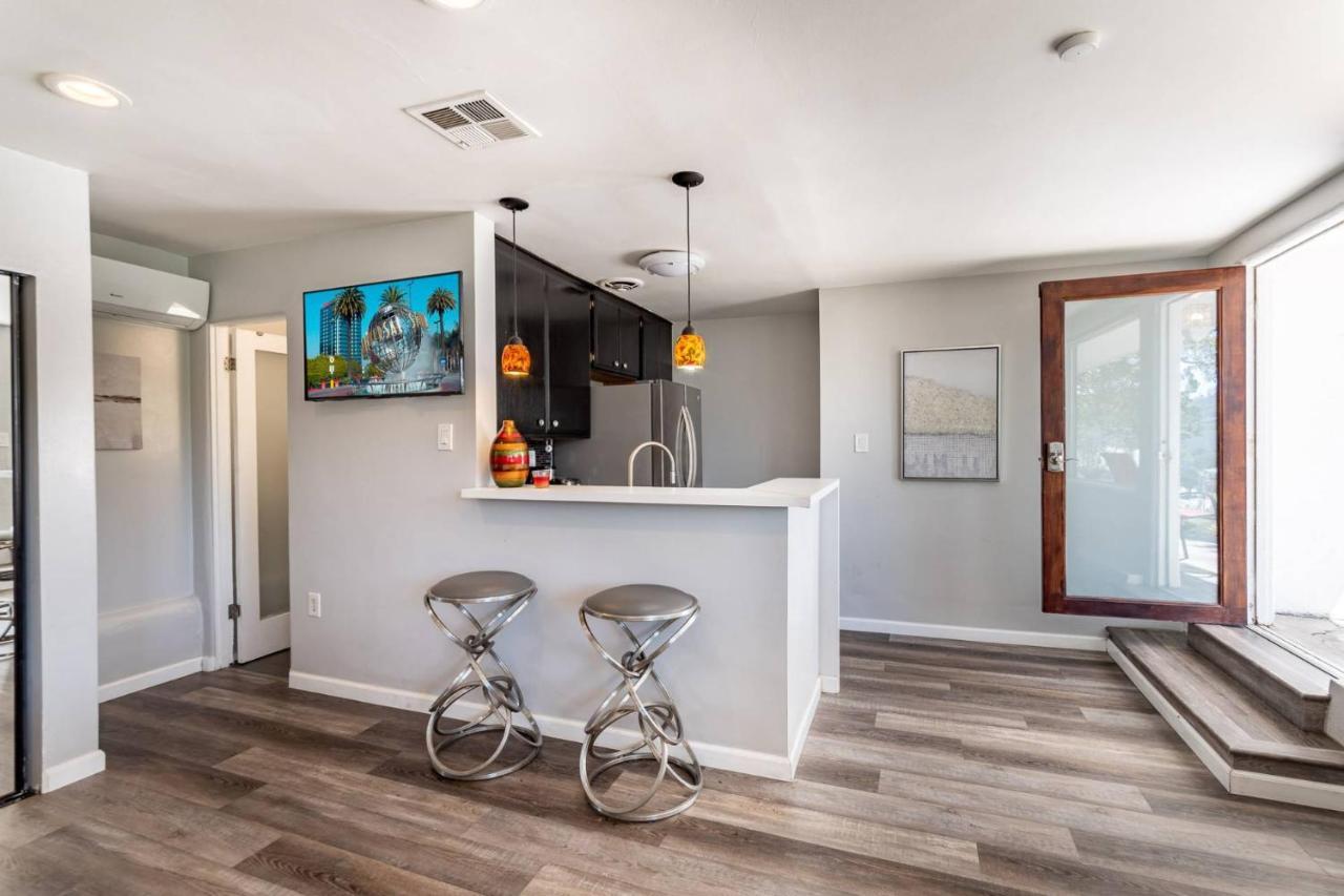 Multiview Manor *