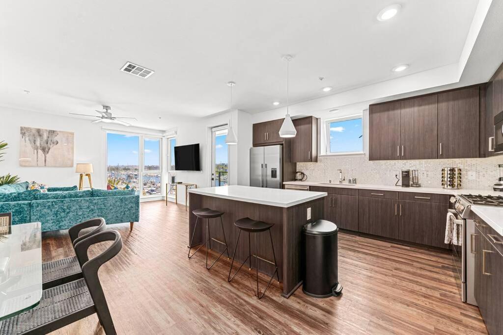 Blue Water Views Luxury Retreat In Mdr/venice Apartment Los Angeles