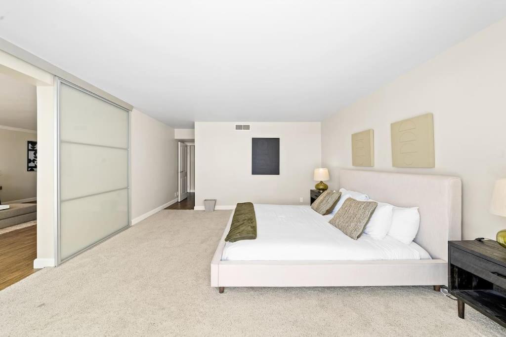 Heavenly Sunset Marina View 3bd/2bh In Mdr/venice Apartment Los Angeles