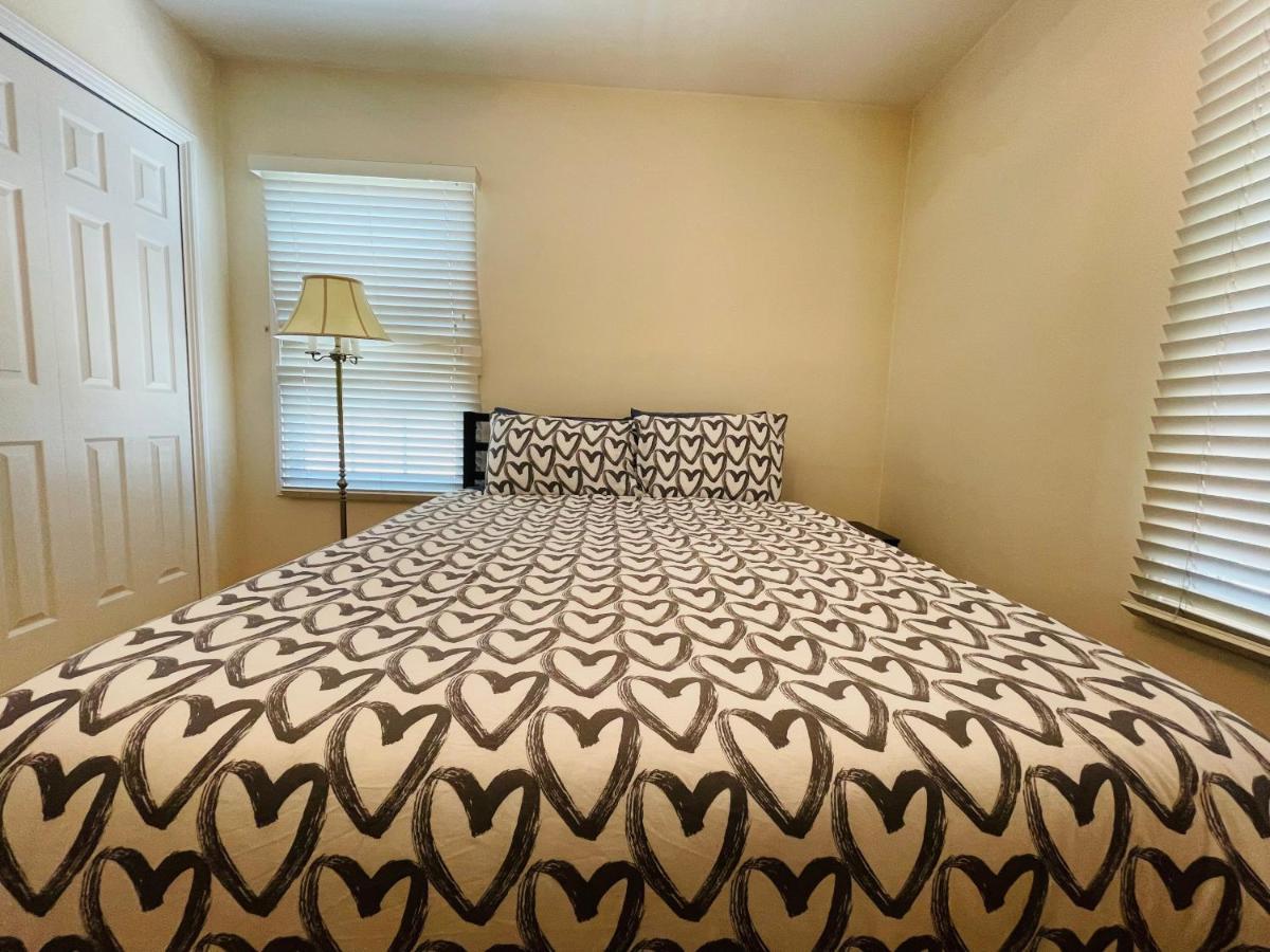 Holiday home Spacious Family Oasis In Silicon 5mins To Lax
