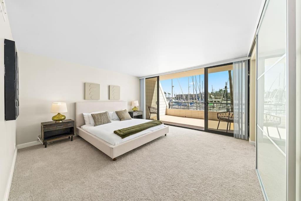 Heavenly Sunset Marina View 3bd/2bh In Mdr/venice Apartment *