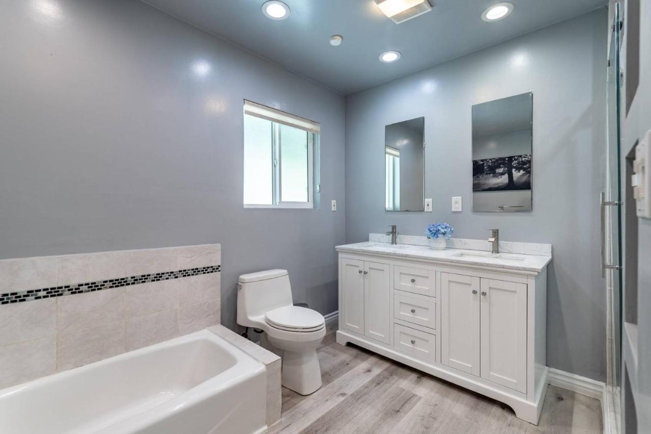 Multiview Manor Los Angeles
