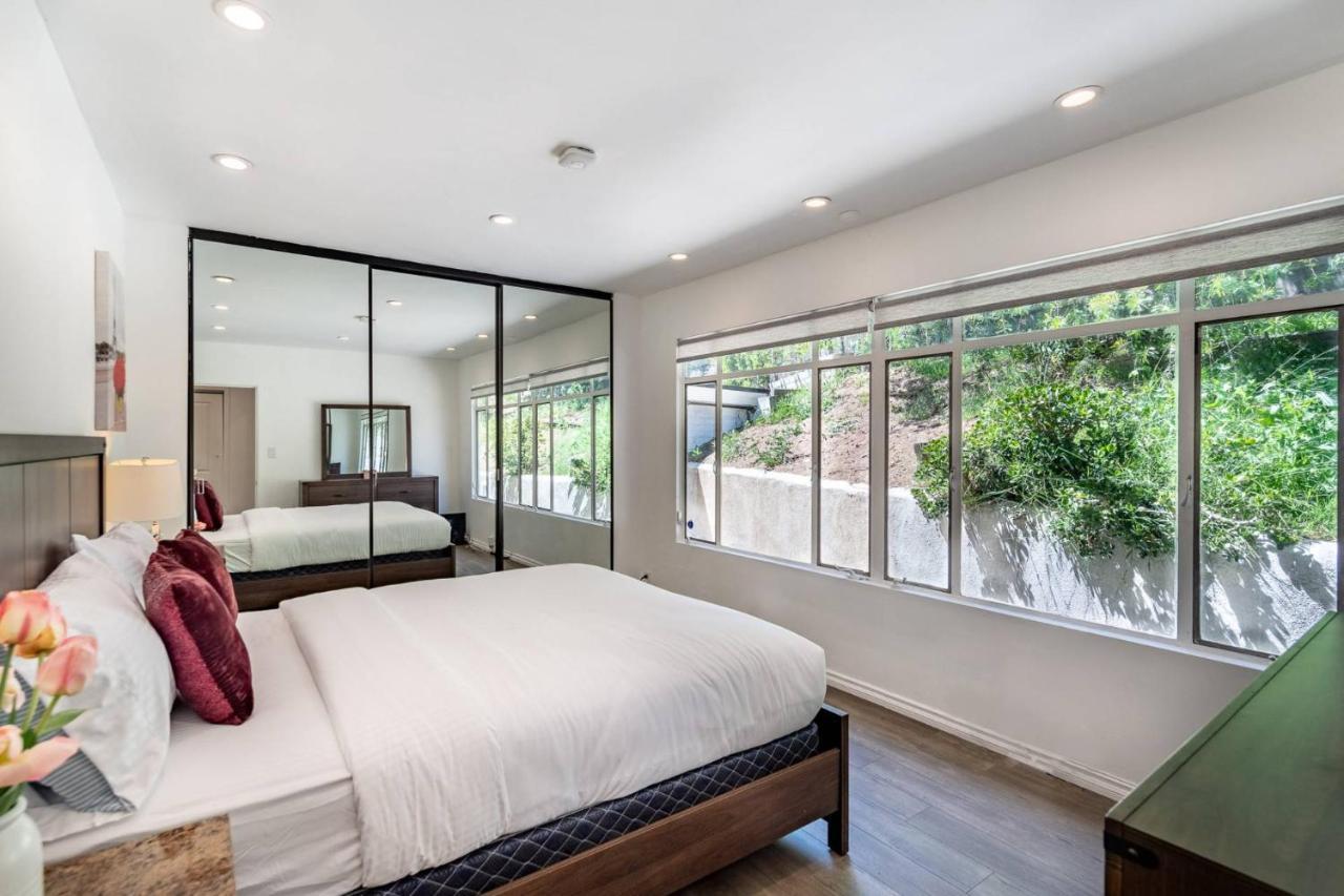 Multiview Manor Holiday home Los Angeles