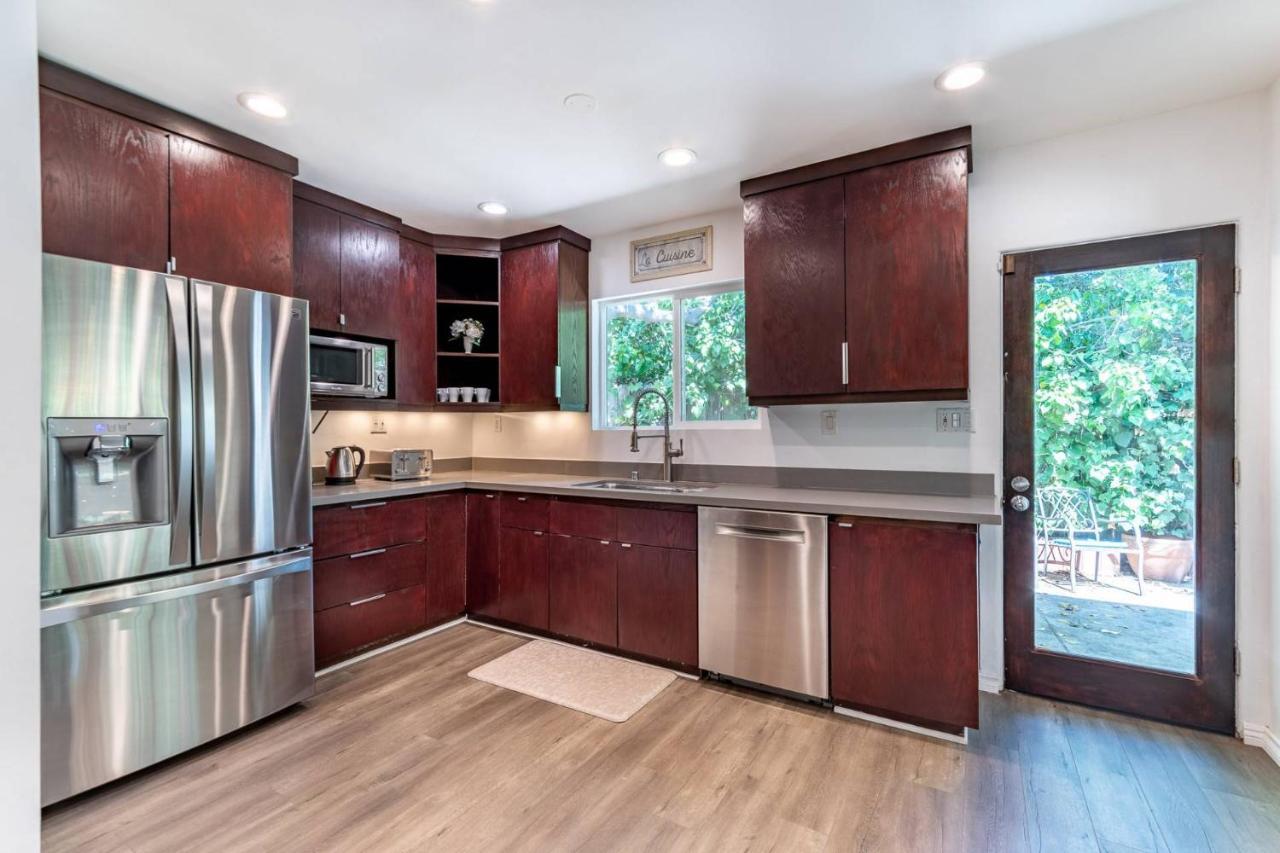 Multiview Manor Los Angeles