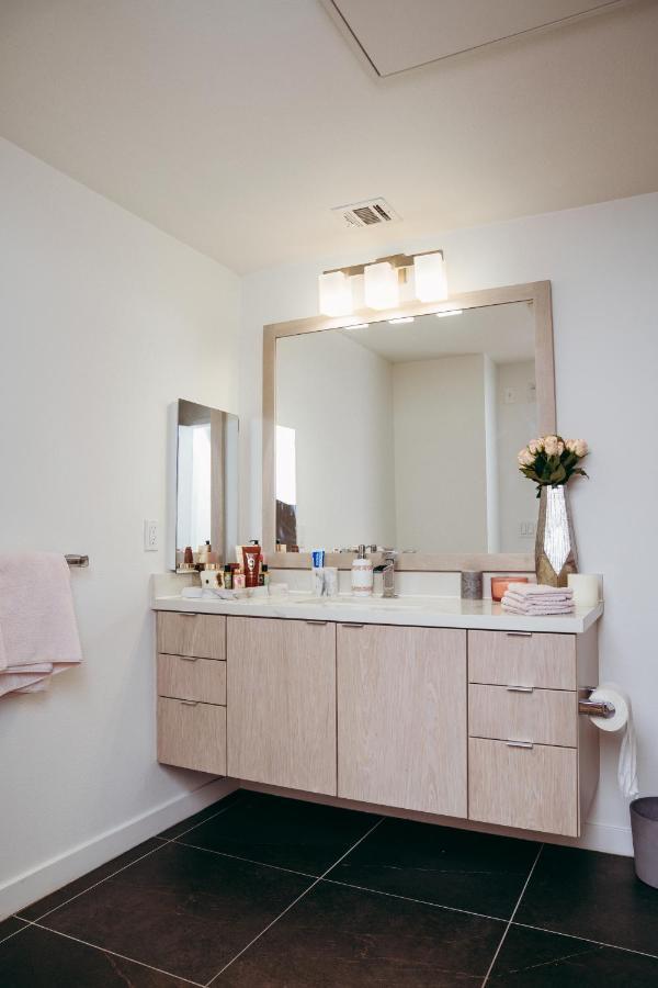 Luxury 1 Bedroom In The Heart Of West Hollywood/beverly Hills! *
