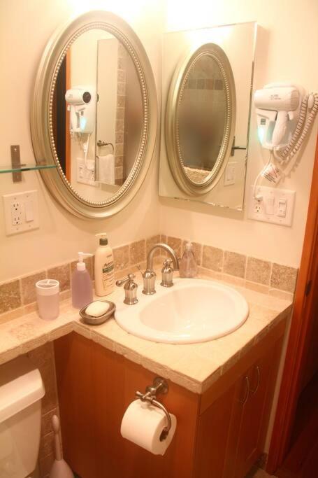 Luxury 1 Bedroom Unit-walk To Beach -baby Friendly * Los Angeles