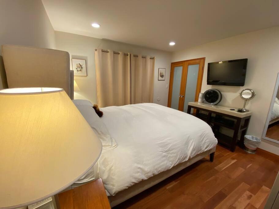 Luxury 1 Bedroom Unit-walk To Beach -baby Friendly