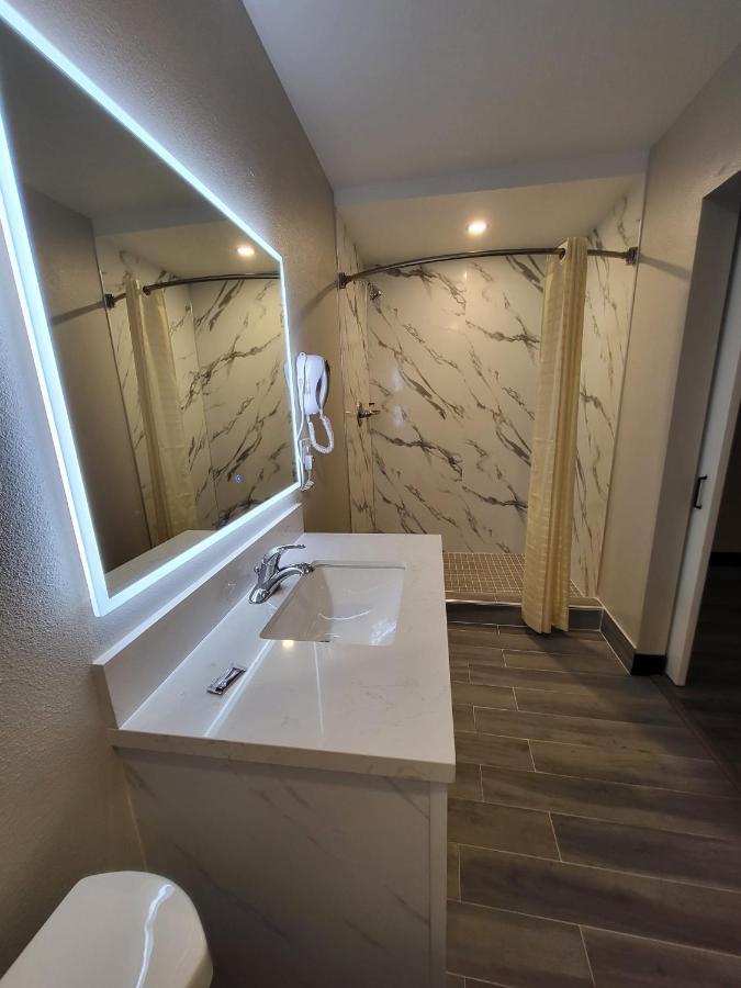 Hotel Stadium & Spas Los Angeles
