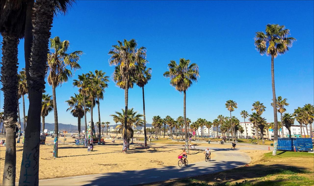Venice Garden Retreat - Yard, Cabana, Parking, 50 Feet To * Los Angeles