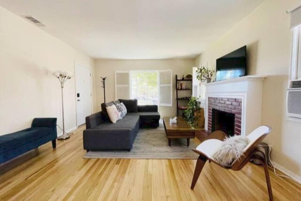Spacious Family Oasis In Silicon 5mins To Lax * Los Angeles