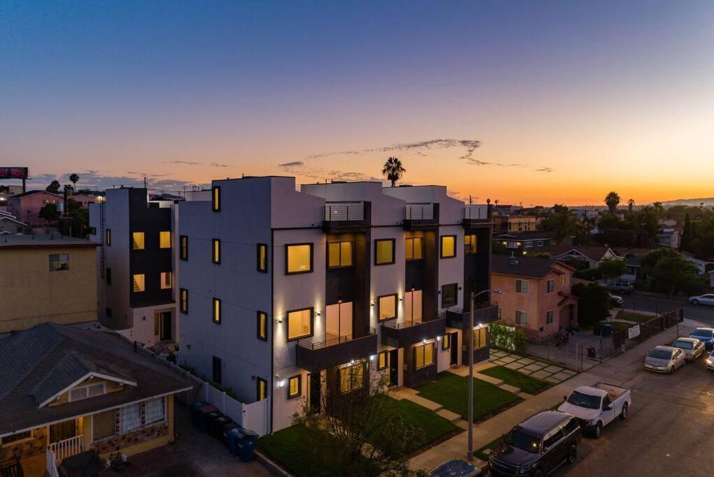 2 New Luxury Modern 3 Story Homes