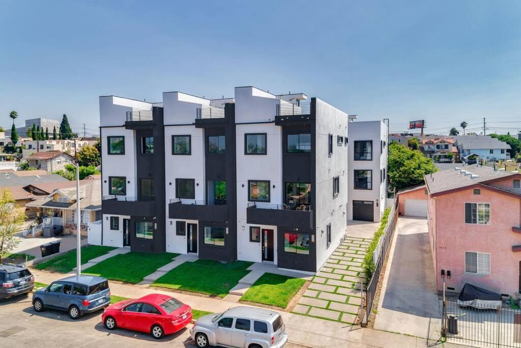 Villa 2 New Luxury Modern 3 Story Homes Los Angeles