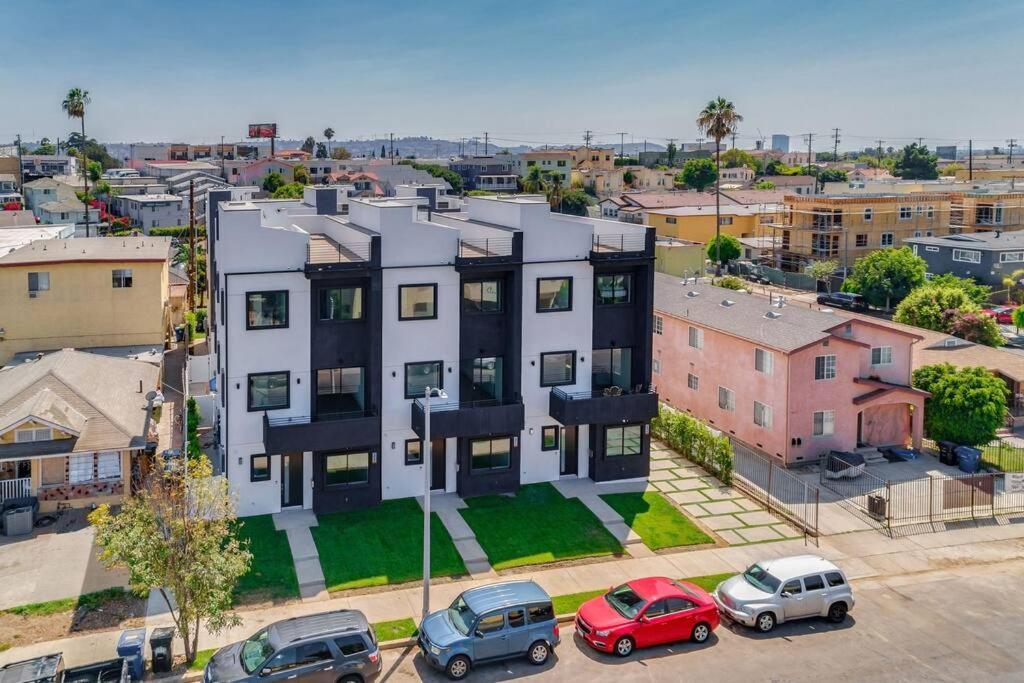 2 New Luxury Modern 3 Story Homes Los Angeles