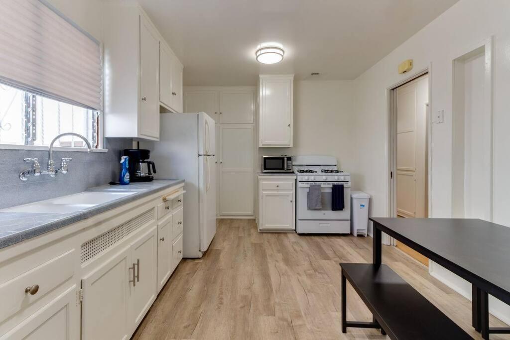 Holiday home New 4 Bedroom Modern In Mar Vista Los Angeles