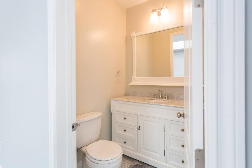 Holiday home Balboa Modern Glam Charmer Los Angeles