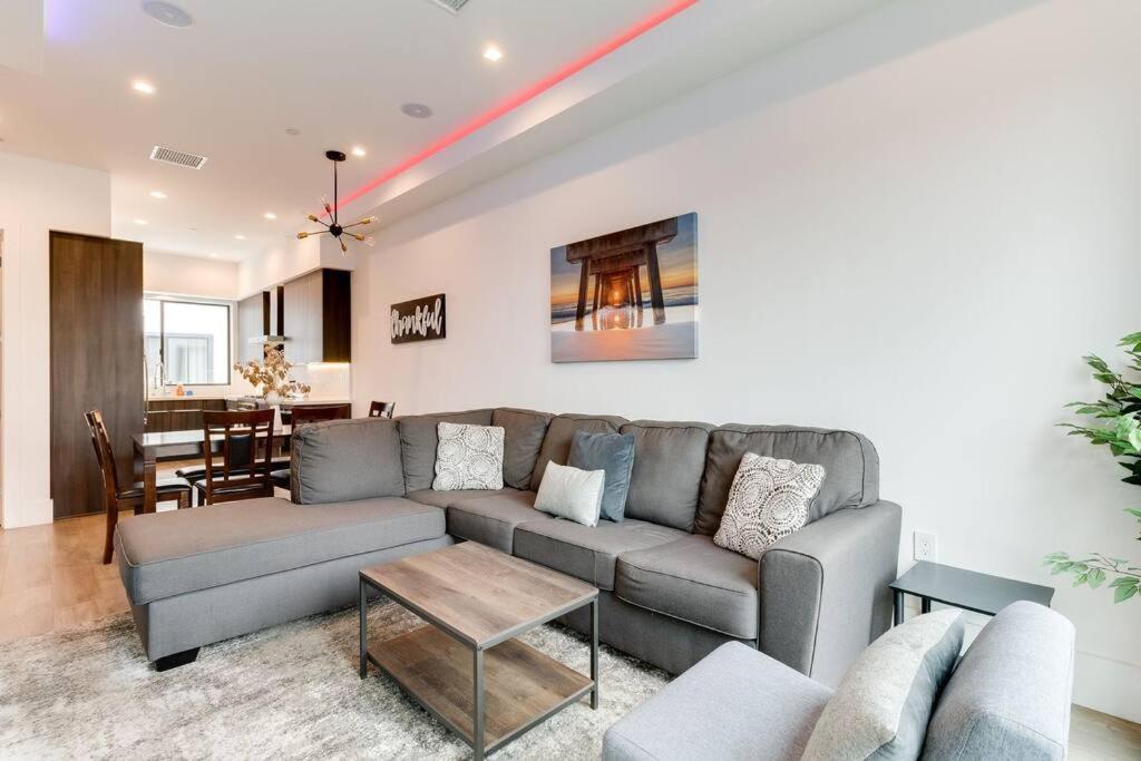 Villa Modern 4 Bedroom Charmer W/ Rooftop Deck #2 Los Angeles