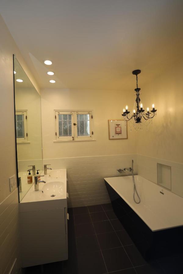 Apartment Grand 3bd 2ba Near Melrose Place And Beverly Hills Los Angeles